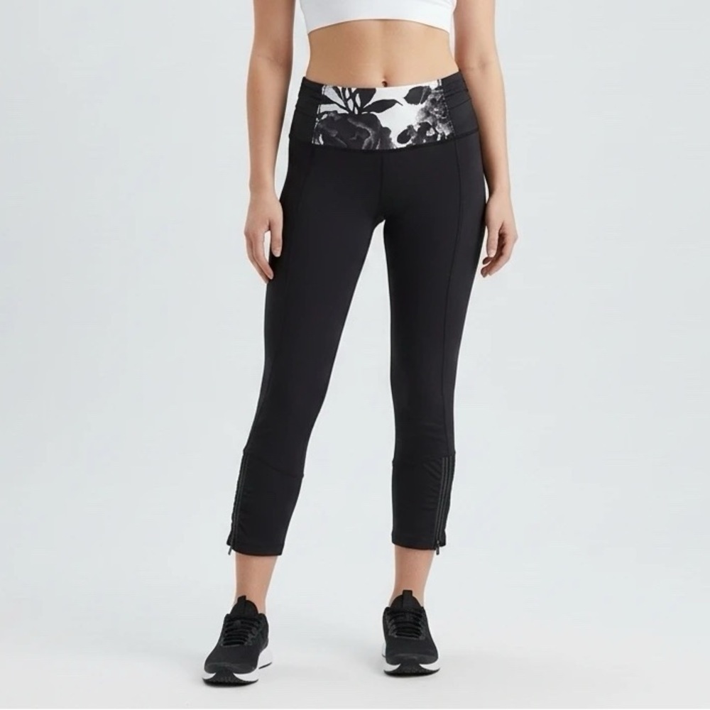 Lululemon Black & White Floral Accent Leggings